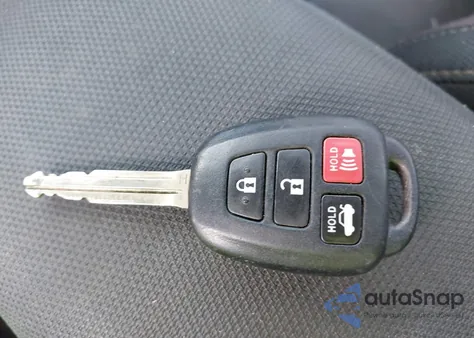 2018 Toyota Corolla Le из США, поврежденный, VIN 5YFBURHE7JP751749